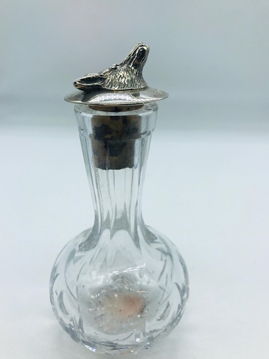 A silver fox pourer on a glass bottle by J B CHATTERLEY & Sons Ltd, hallmarked Birmingham 1978 - Image 7 of 7