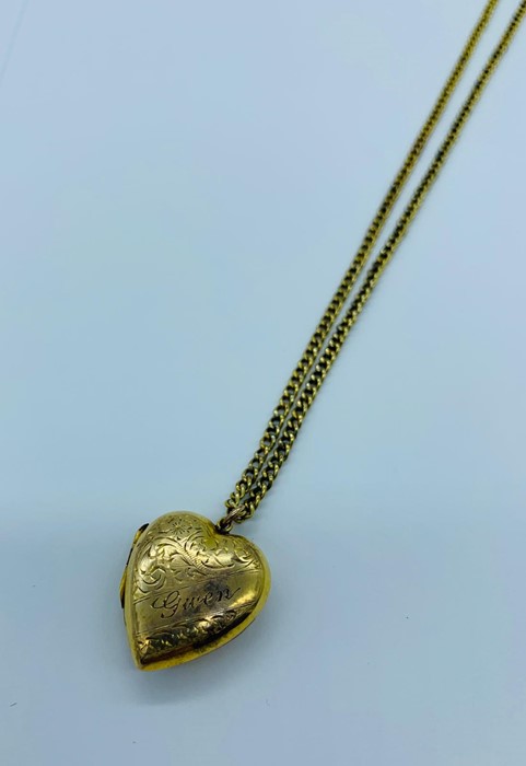 A 9ct yellow gold heart pendant on a 9ct chain (7.4g) - Image 2 of 4