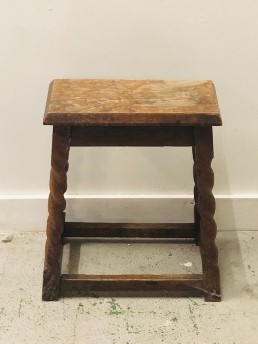 An Oak Stool on barley twist legs - Image 2 of 2