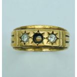 A 9ct gold ring with missing stone (7.1g)