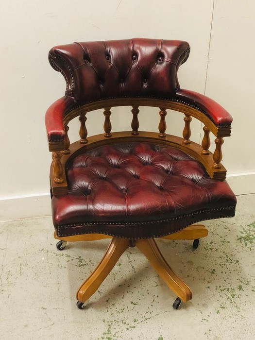 A Red Burgundy Leather swivel Captains Chair - Image 2 of 2