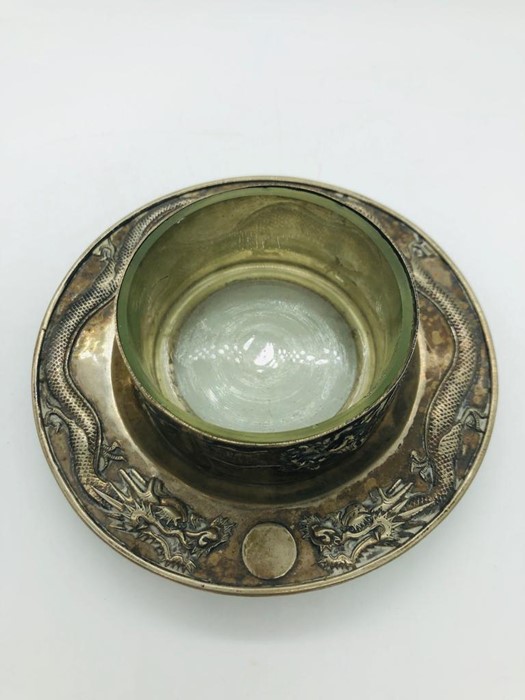 A Chinese silver and glass bowl on three feet, marked Yok Sang (1880 -1920) (110g excluding glass