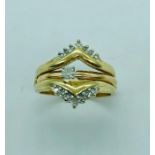 An 14ct yellow gold ring (6.8)