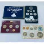 Four collectors coin packs 1994 Armenian coin set, 1967 coins of New Zealand, Coins of Norway 2003