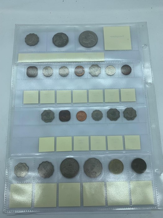 A selection of twenty two coins of Swaziland from 1974 to include various years denominations and - Image 2 of 4