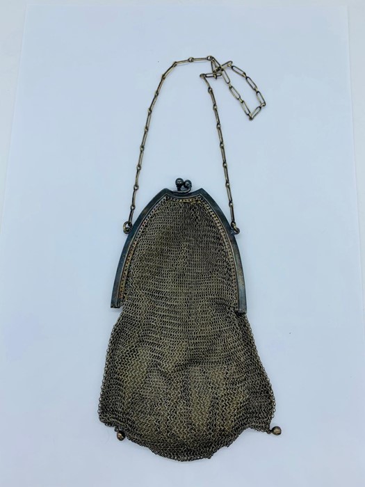 A silver mesh, silk lined ladies purse - Image 2 of 3