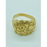 A gents 9ct yellow gold signet ring