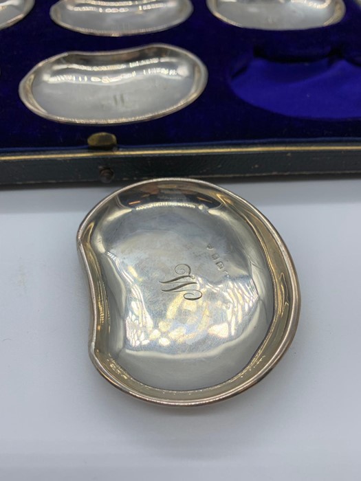 A boxed set of silver butter dishes, hallmarked. - Image 3 of 4