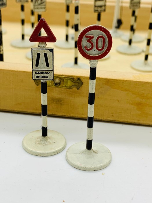A collection of dinky toy road signs - Image 2 of 3