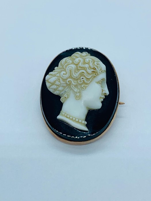 A Mourning brooch