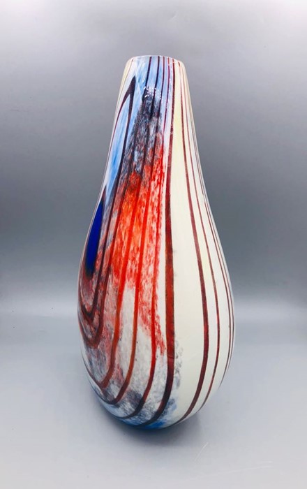 A Scottish encased glass vase - Image 2 of 2