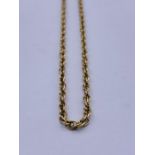An 18ct gold necklace in a rope style (11.98g)