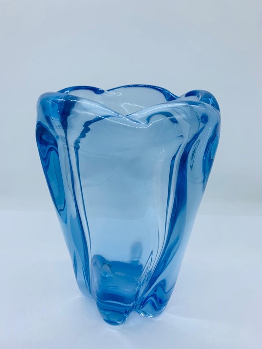 Whitefriars Twisted Sapphire glass vase pat no 9386 Designed by William Wilson c.1954 19cms H. - Image 2 of 2