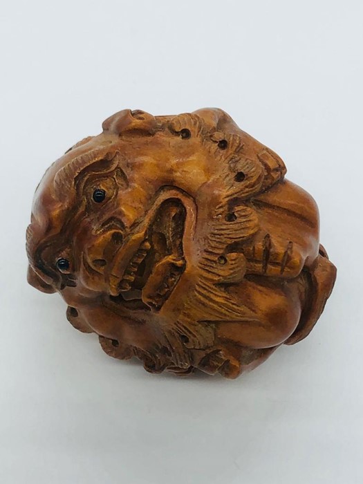 A boxwood Japanese netsuke - Image 2 of 2