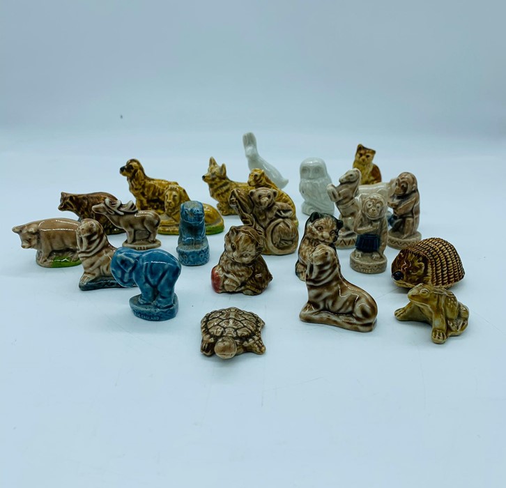 A Selection of Wade Whimsies - Image 2 of 2