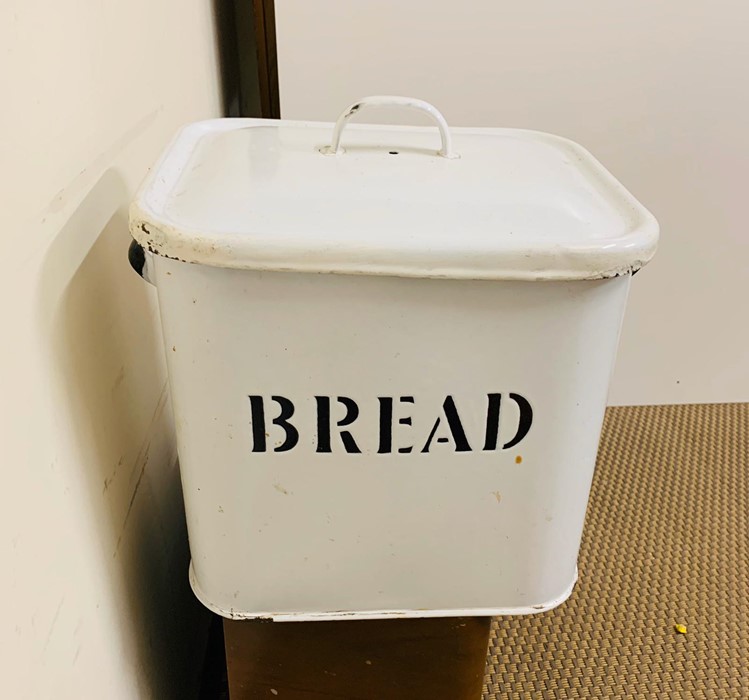 A vintage 1940's-50's enamel kitchen bread bin