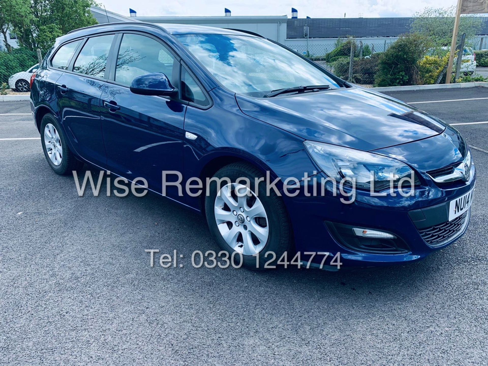 *RESERVE MET* VAUXHALL ASTRA 1.6 CDTI DESIGN ECO FLEX ESTATE (2014 REG) 1 OWNER - Image 8 of 23