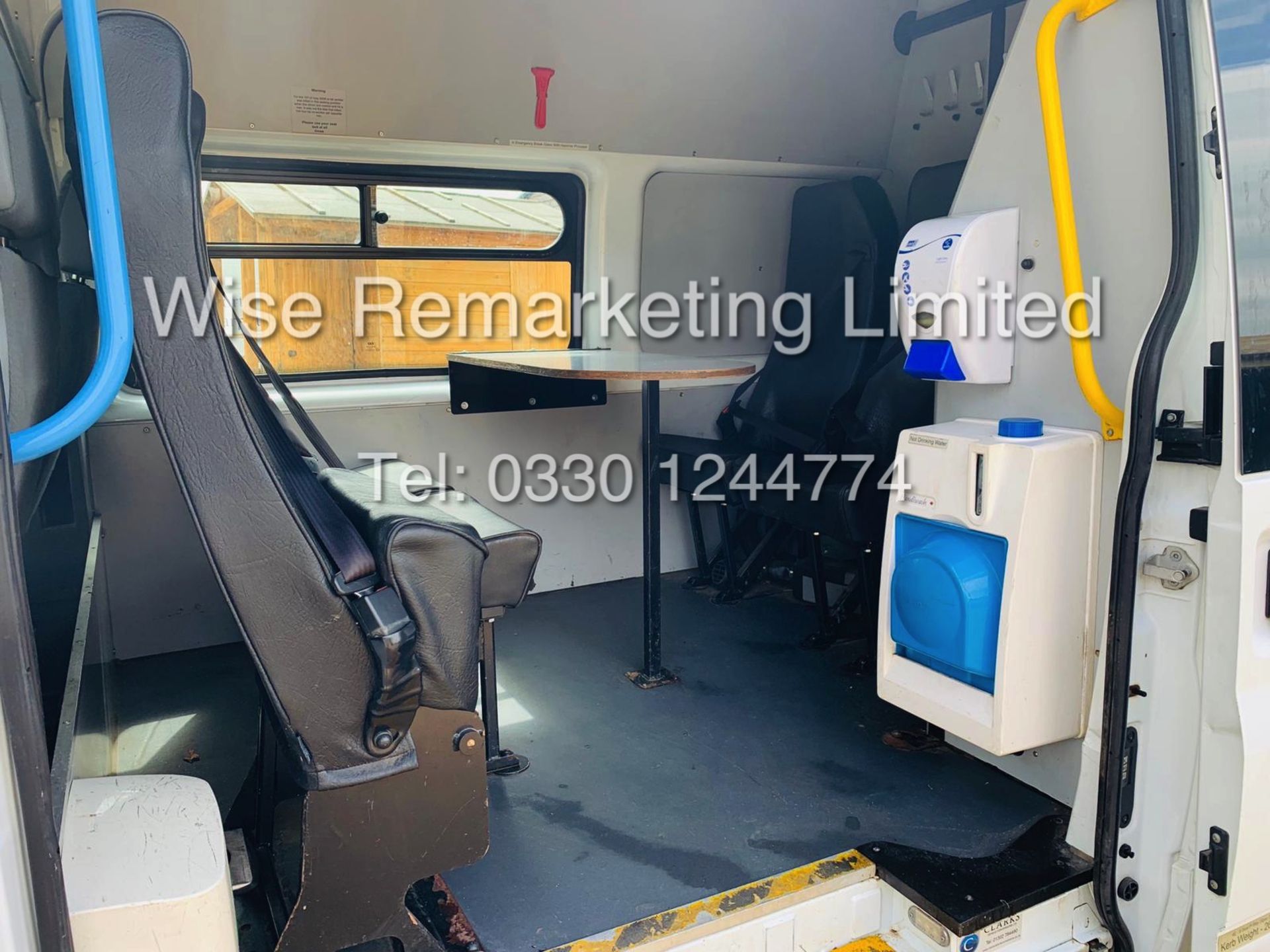 FORD TRANSIT T350L 2.4 TDCI *8 SEATER CREW VAN* (MESSING UNIT) 11 REG - Image 15 of 21