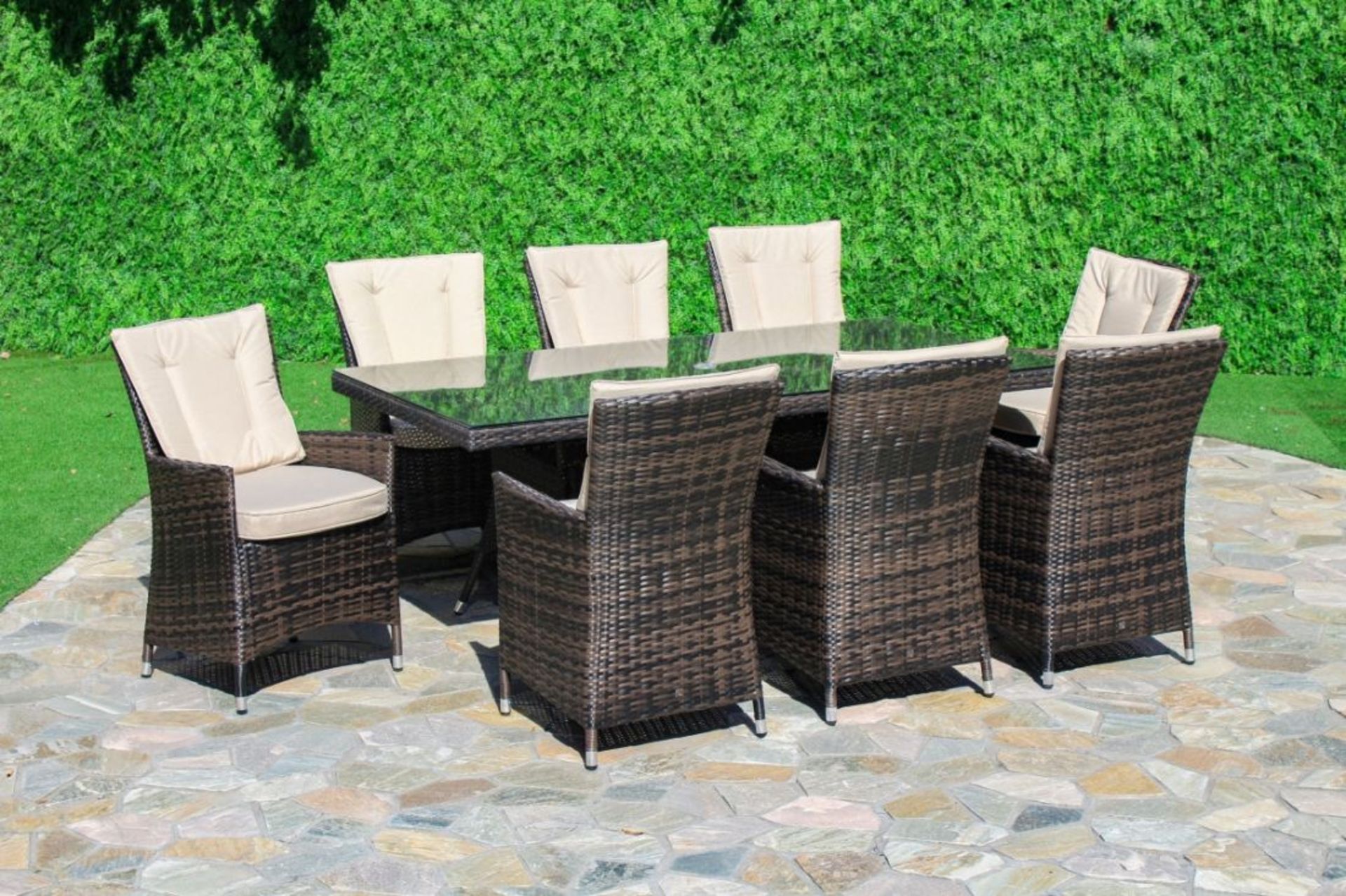 Rattan LA 8 Seat Rectangular Dining Set With Parasol (Brown) *BRAND NEW* - Image 2 of 2