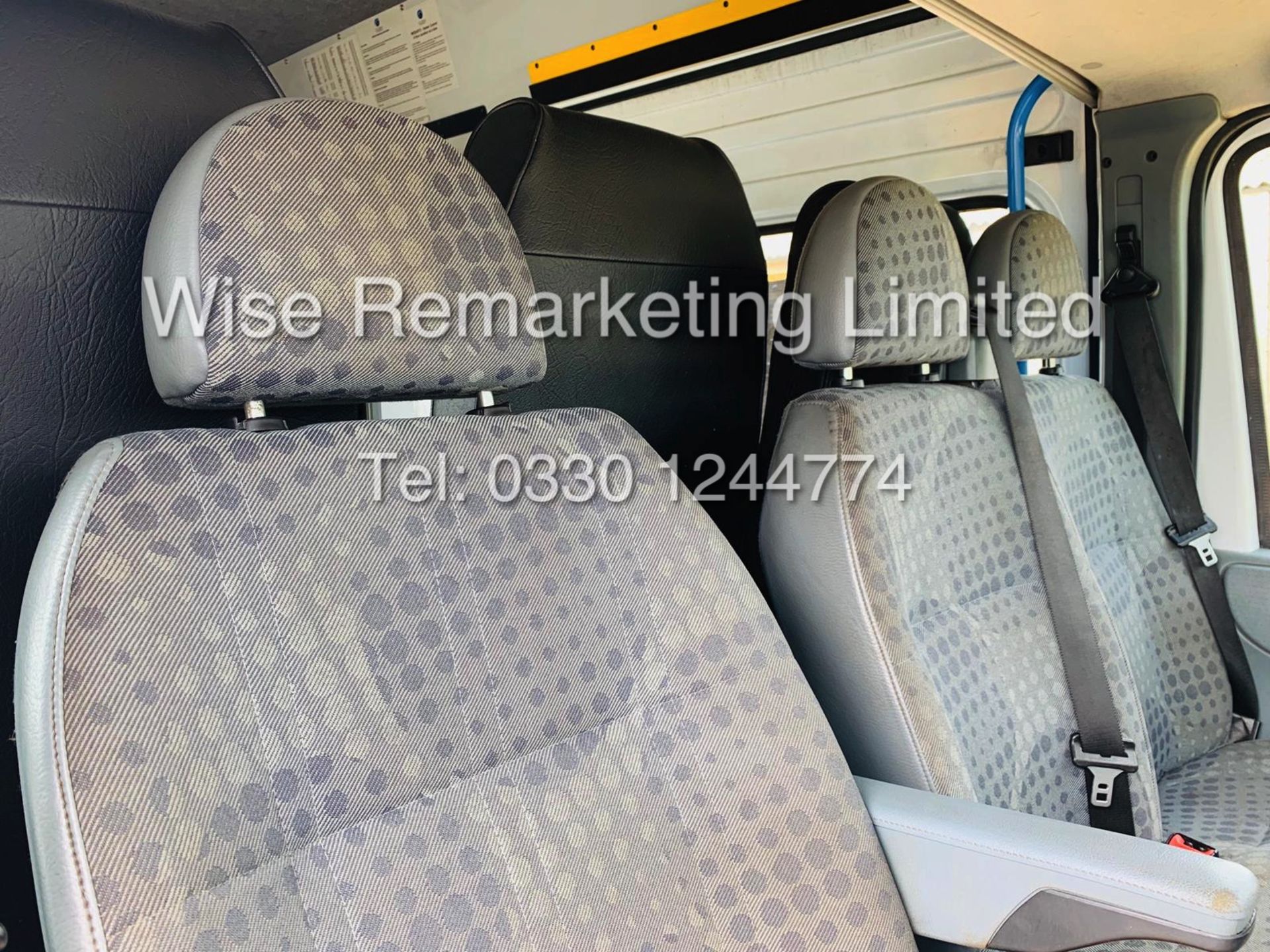 FORD TRANSIT T350L 2.4 TDCI *8 SEATER CREW VAN* (MESSING UNIT) 11 REG - Image 21 of 21