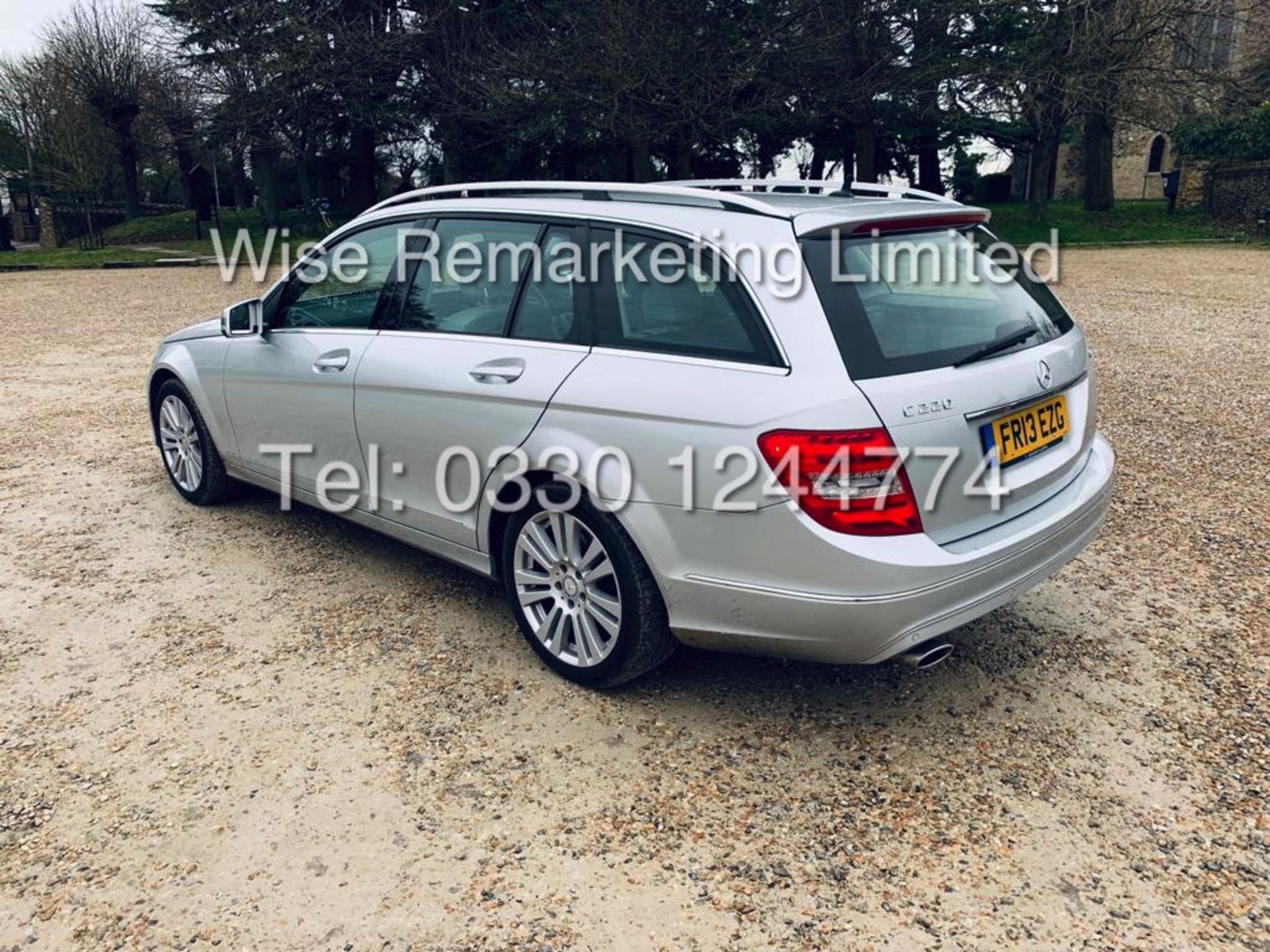 MERCEDES C220 SE EXECUTIVE ESTATE 2.1 CDI 13 REG *CREAM LEATHER* - Image 9 of 23