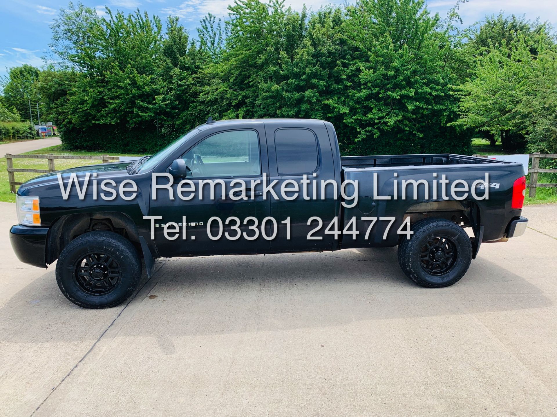 CHEVROLET SILVERADO 4.8L V8 LT1 KING-CAB 4X4**2007**FRESH IMPORT**IN METALLIC BLACK** - Image 10 of 22