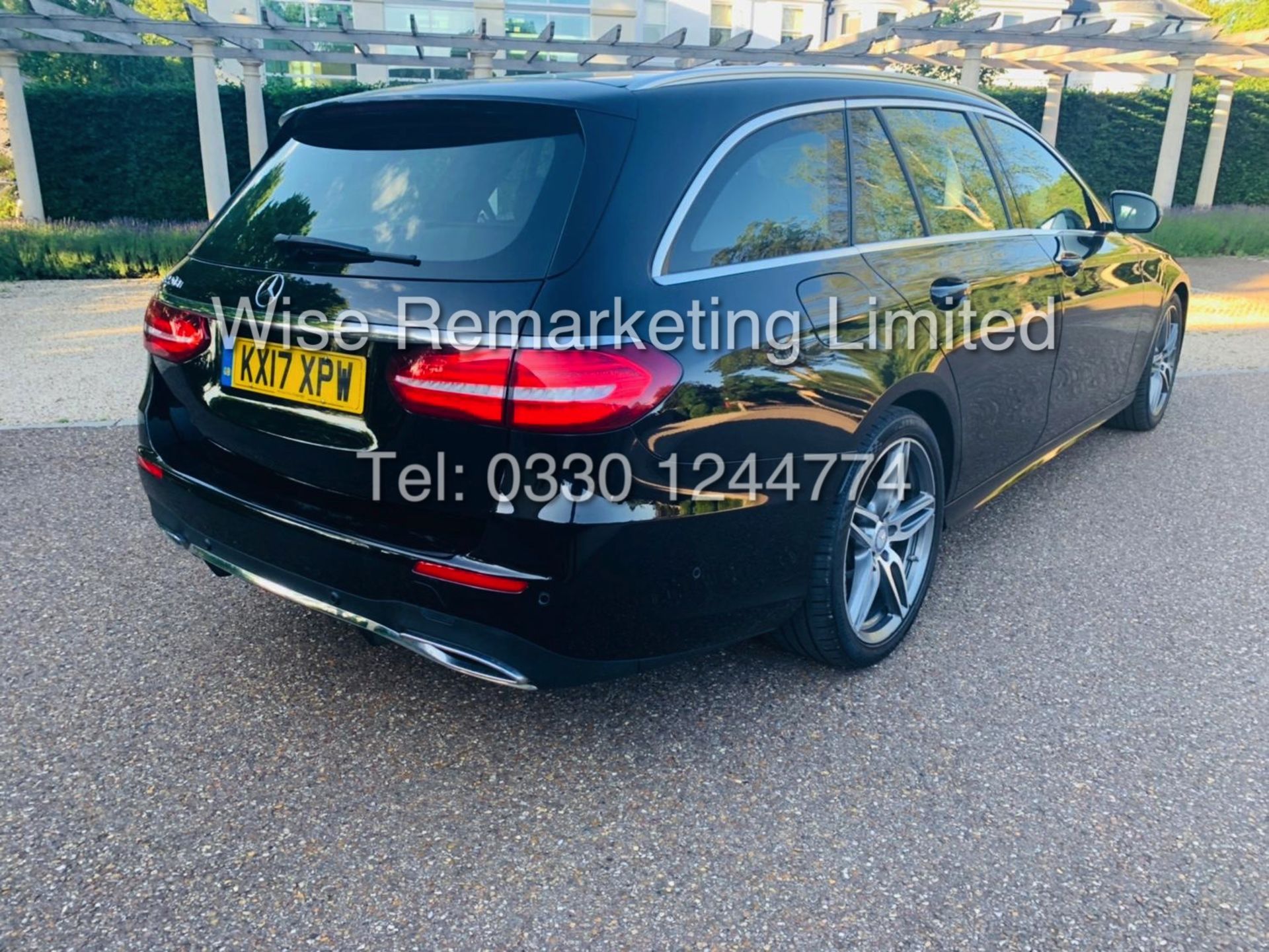 MERCEDES E CLASS ESTATE E220D AMG LINE 2017 / 9G -TRONIC / *LOW MILES* / 1 OWNER - Image 12 of 42