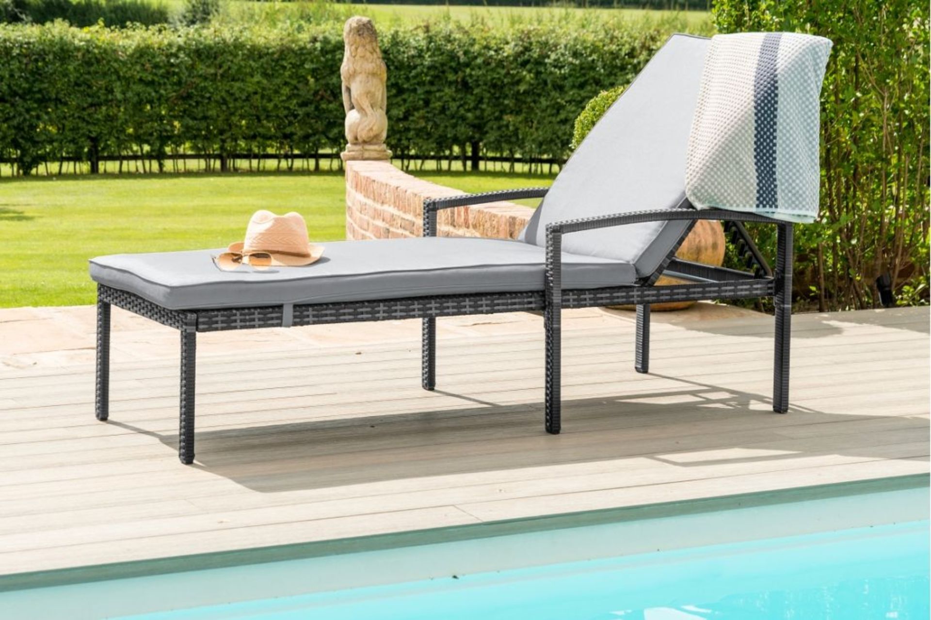 Rattan Austin Sun Lounger (Grey) *BRAND NEW*