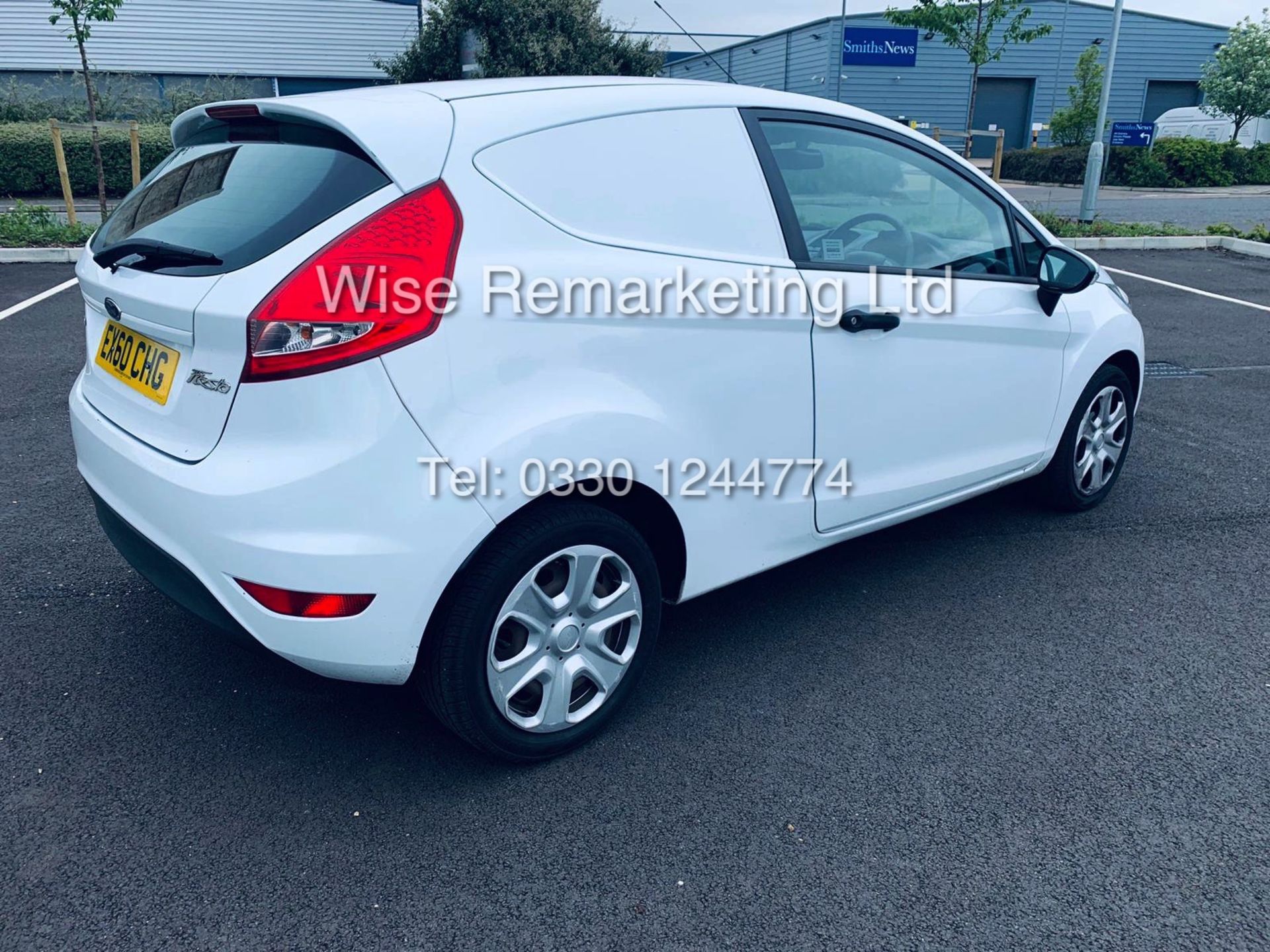 FORD FIESTA 1.4 TDCI CAR DERIVED VAN *FSH* (2011 SPEC) VERY WELL MAINTAINED - Image 10 of 21