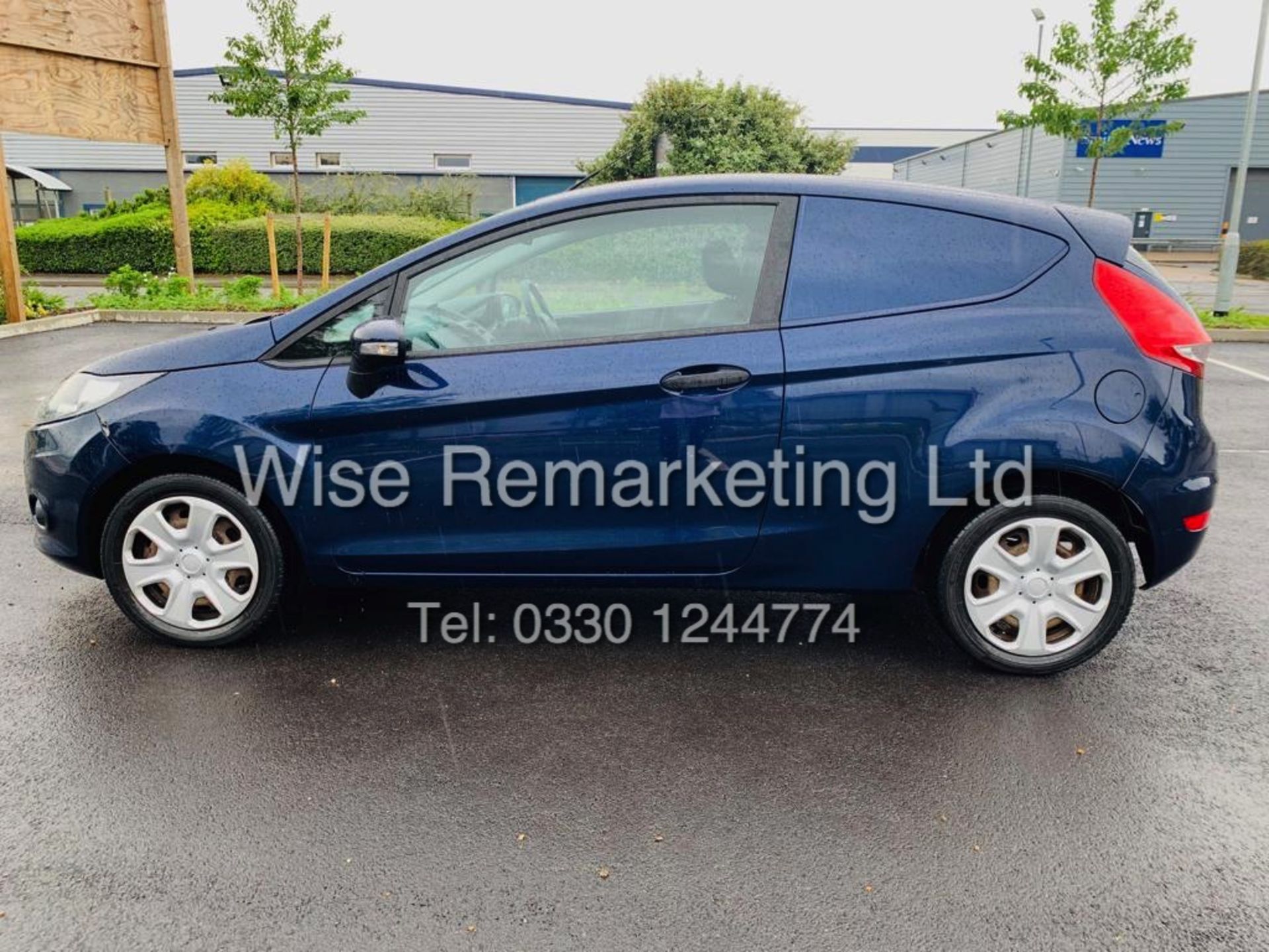 FORD FIESTA (TREND) VAN / 60 REG / ELEC WINDOWS AND MIRRORS - LOW MILES 67,000 - Image 8 of 19