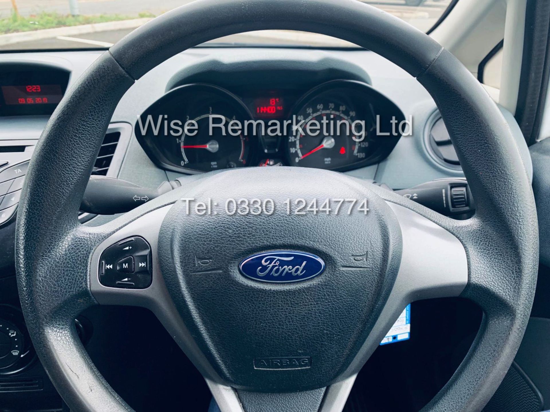 FORD FIESTA 1.4 TDCI CAR DERIVED VAN *FSH* (2011 SPEC) VERY WELL MAINTAINED - Image 16 of 21