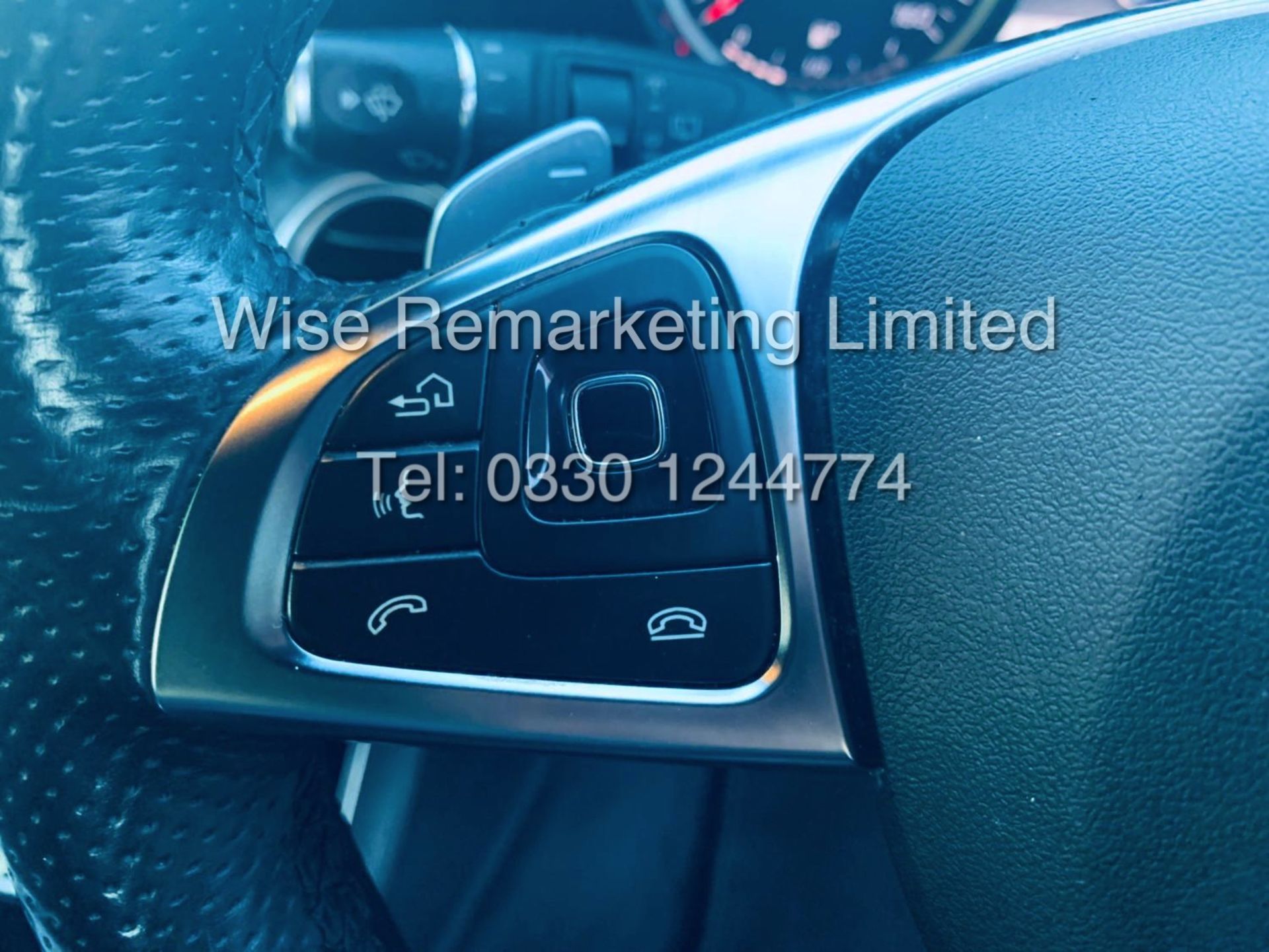 MERCEDES E CLASS ESTATE E220D AMG LINE 2017 / 9G -TRONIC / *LOW MILES* / 1 OWNER - Image 39 of 42