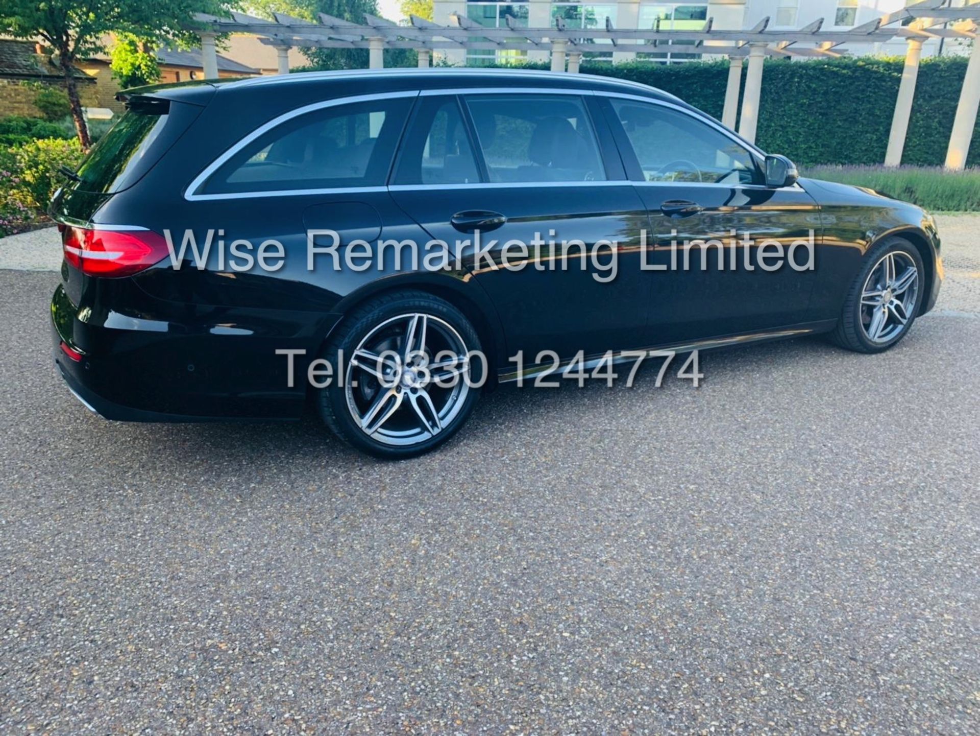 MERCEDES E CLASS ESTATE E220D AMG LINE 2017 / 9G -TRONIC / *LOW MILES* / 1 OWNER - Image 11 of 42