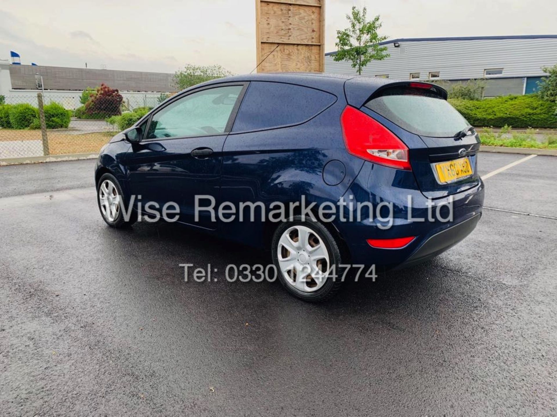 FORD FIESTA (TREND) VAN / 60 REG / ELEC WINDOWS AND MIRRORS - LOW MILES 67,000 - Image 6 of 19