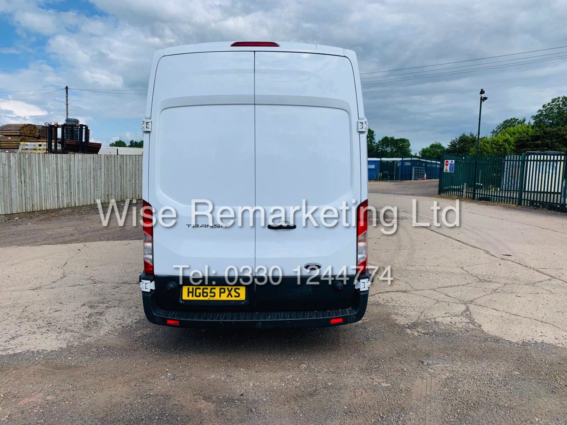 FORD TRANSIT 2.2TDCI 125PSI XLWB (JUMBO) HI ROOF / 65 REG / 1 OWNER / ONLY 29,000 MILES GENUINE - Image 6 of 23