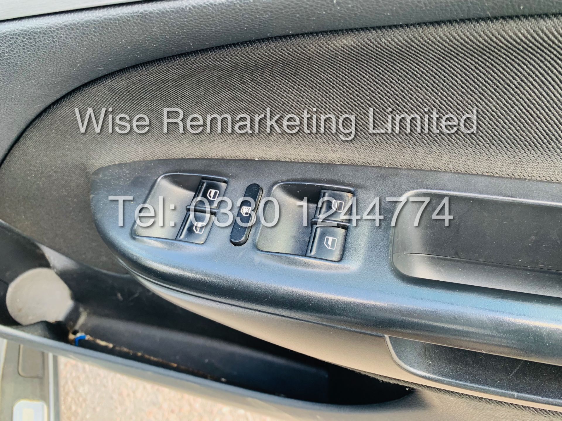 **RESERVE MET** SKODA OCTAVIA (SCOUT) 2.0tdi DSG AUTOMATIC ESTATE / 2013 / 1 OWNER WITH FULL HISTORY - Image 9 of 16