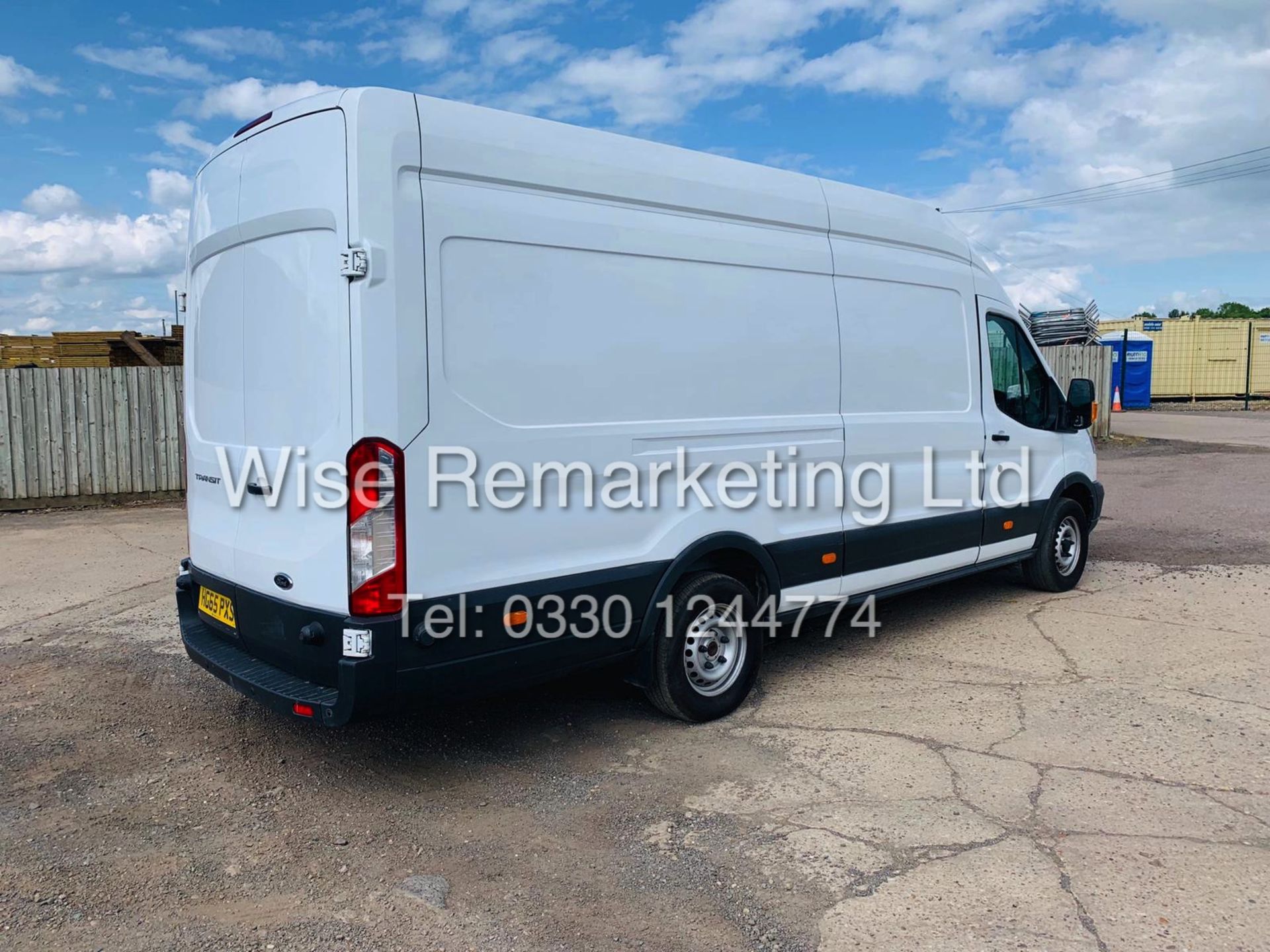 FORD TRANSIT 2.2TDCI 125PSI XLWB (JUMBO) HI ROOF / 65 REG / 1 OWNER / ONLY 29,000 MILES GENUINE - Image 7 of 23