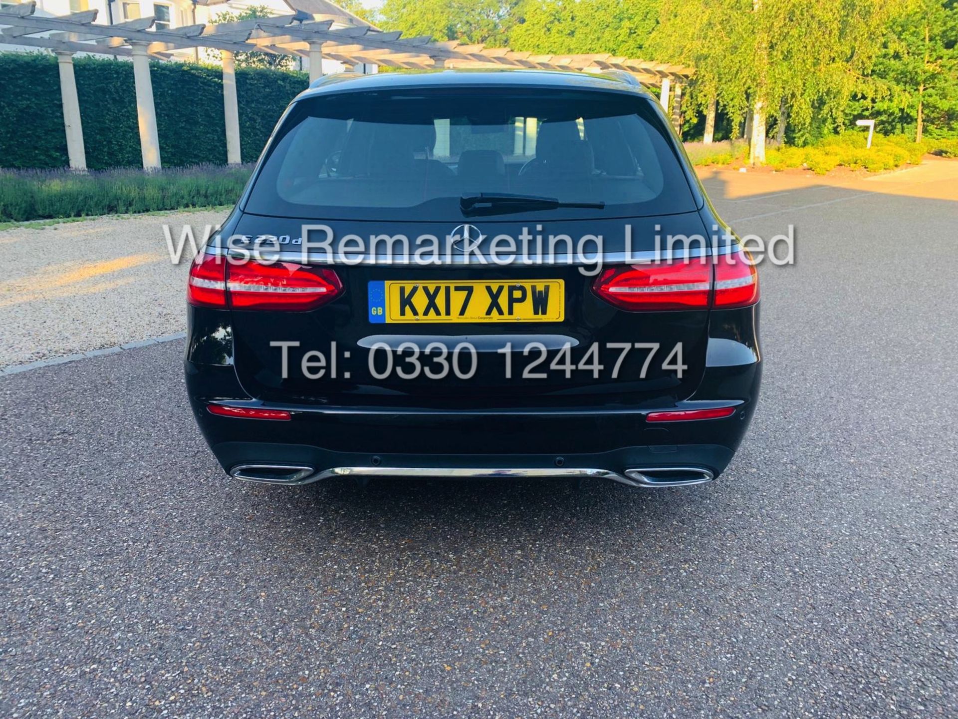 MERCEDES E CLASS ESTATE E220D AMG LINE 2017 / 9G -TRONIC / *LOW MILES* / 1 OWNER - Image 8 of 42