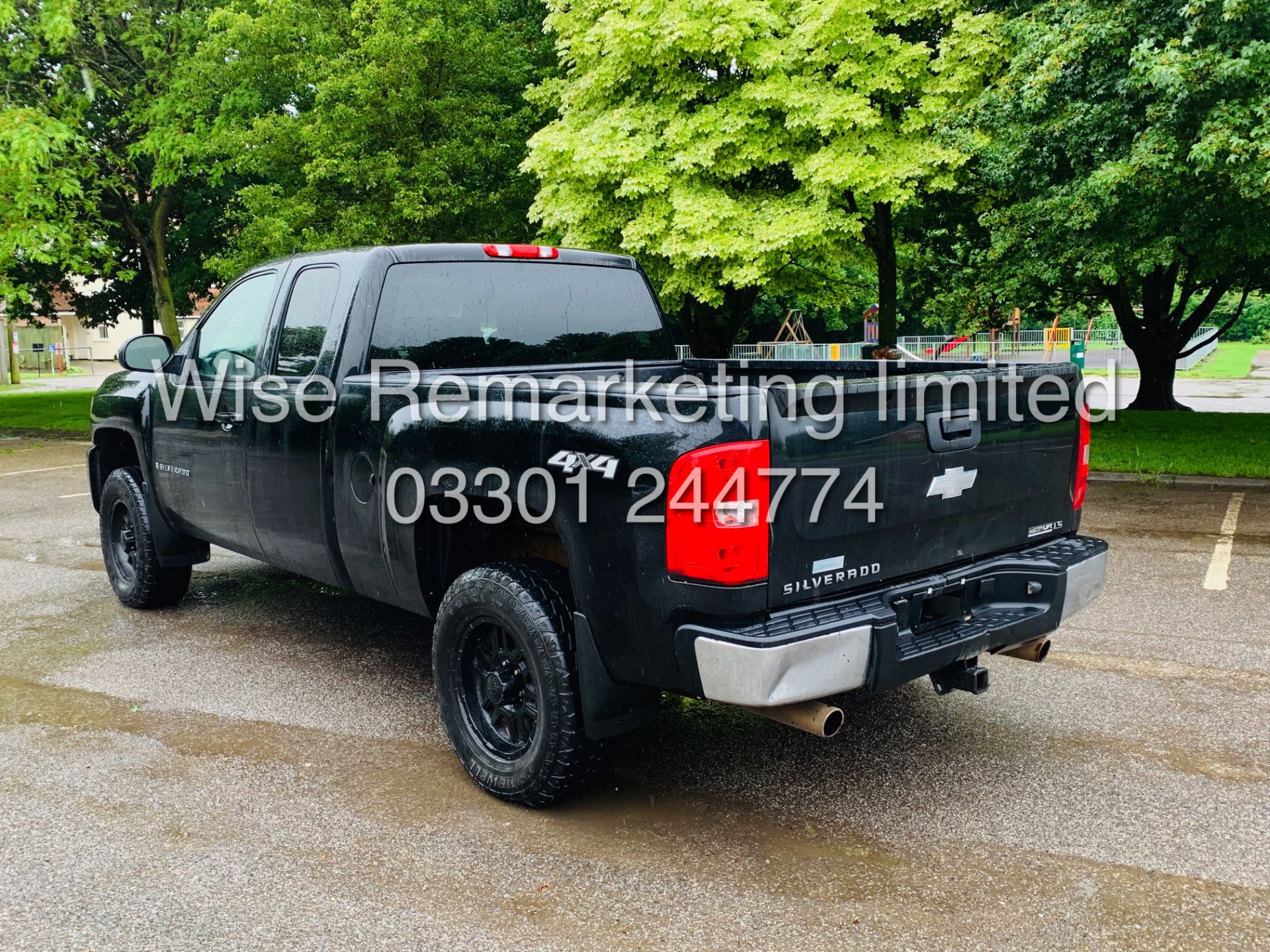 CHEVROLET SILVERADO 4.8L V8 LT1 KING-CAB 4X4**FRESH IMPORT**IN METALLIC BLACK***RARE** - Image 12 of 27