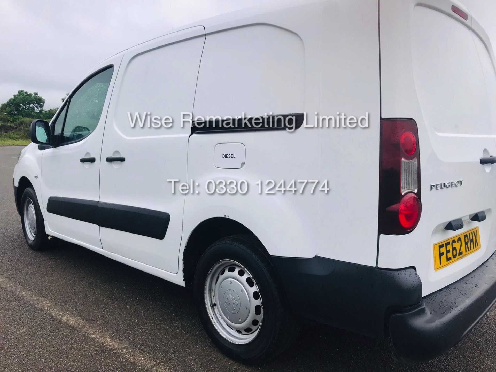 PEUGEOT PARTNER 1.6 HDI S *CREW VAN* FSH 1 OWNER 2013 MODEL - Image 3 of 14