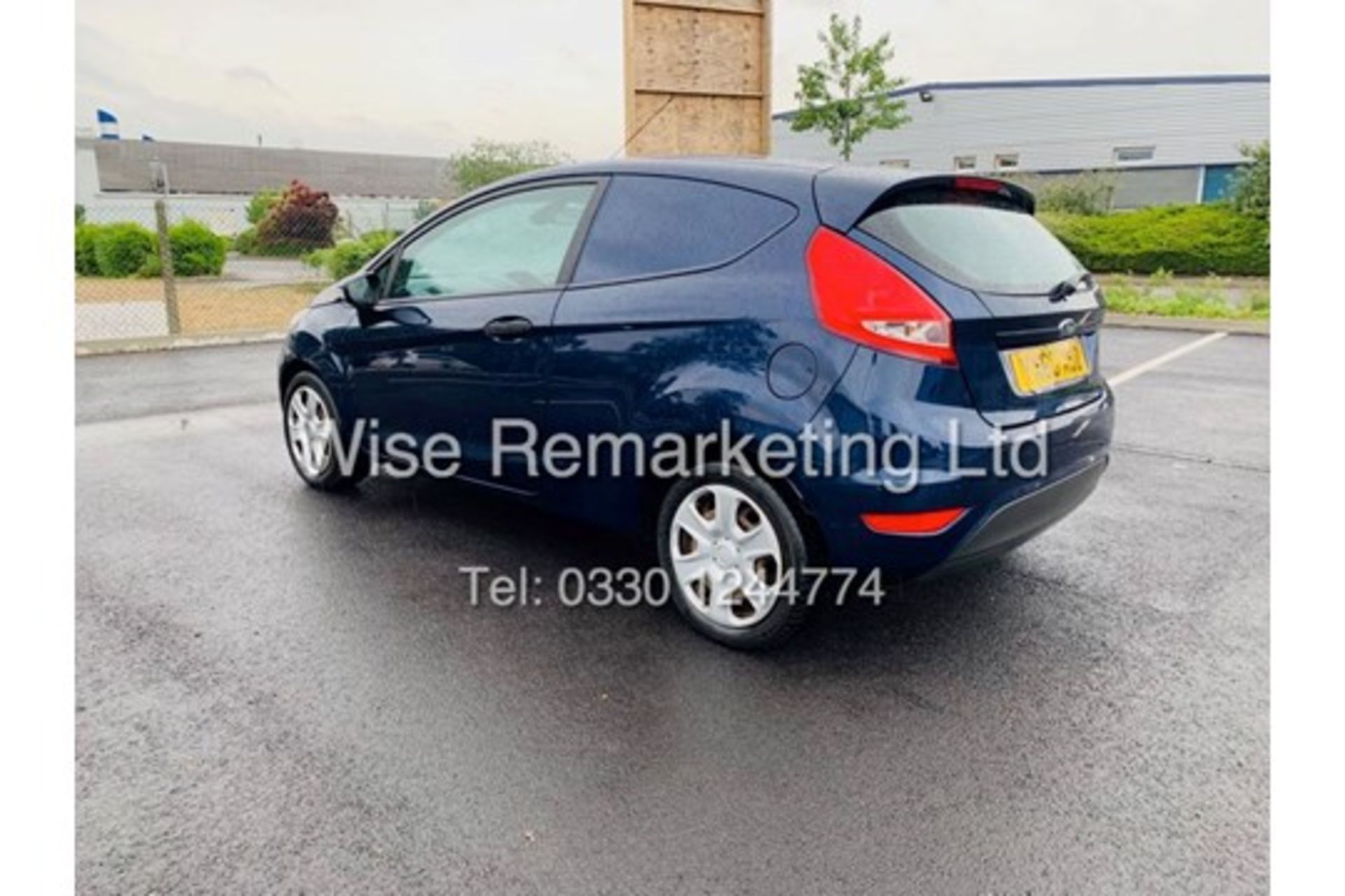 (RESERVE MET) FORD FIESTA (TREND) VAN / 60 REG / ELEC WINDOWS AND MIRRORS - LOW MILES 67,000 - Image 2 of 19