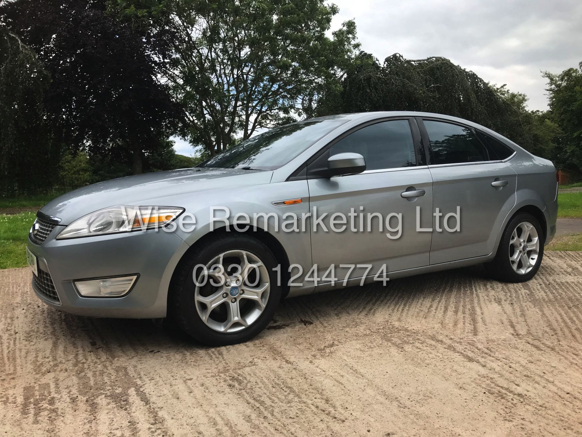 LATE ENTRY - FORD MONDEO 2.0TDCI "TITANIUM" SAT NAV (10 REG) TOP SPEC