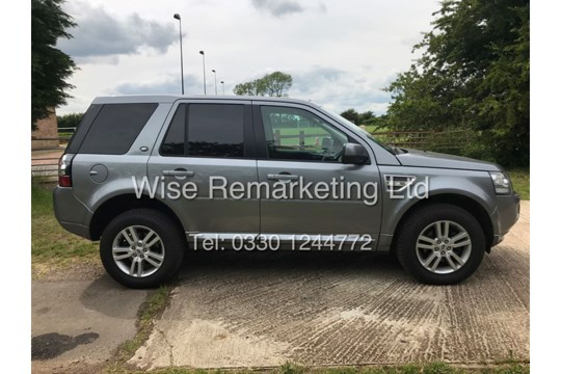 LAND ROVER FREELANDER2 TD4 "XS AUTO" 1 OWNER (13 REG) SAT NAV / LEATHER - Image 9 of 21