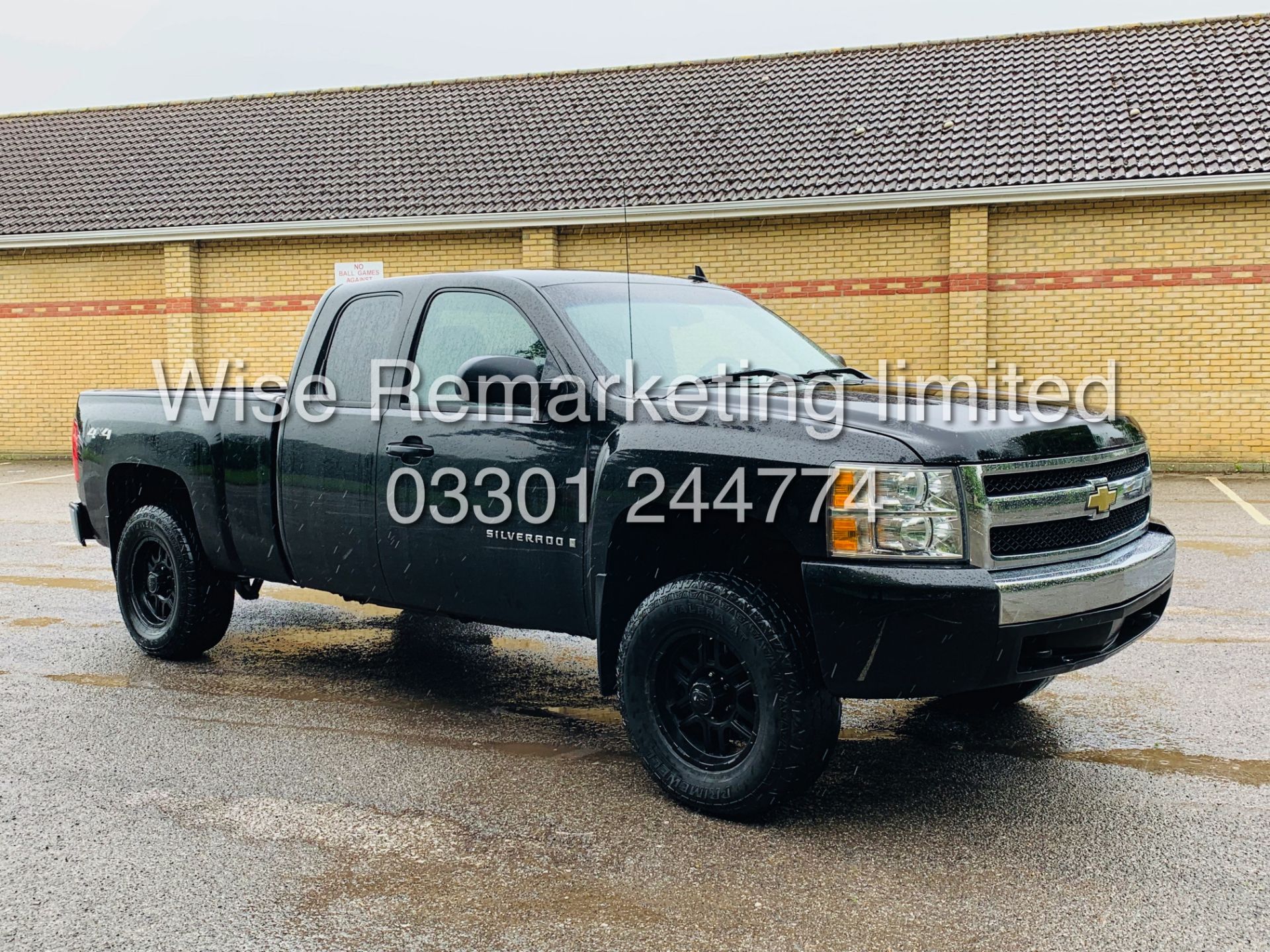 CHEVROLET SILVERADO 4.8L V8 LT1 KING-CAB 4X4**FRESH IMPORT**IN METALLIC BLACK***RARE** - Image 6 of 27