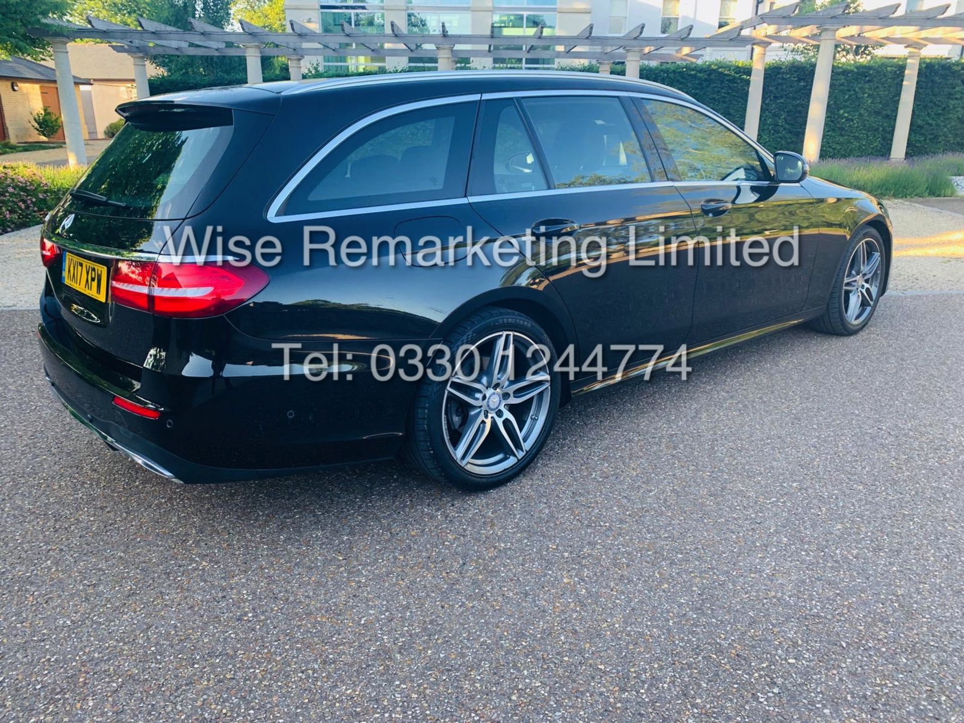 MERCEDES E CLASS ESTATE E220D AMG LINE 2017 / 9G -TRONIC / *LOW MILES* / 1 OWNER - Image 8 of 42