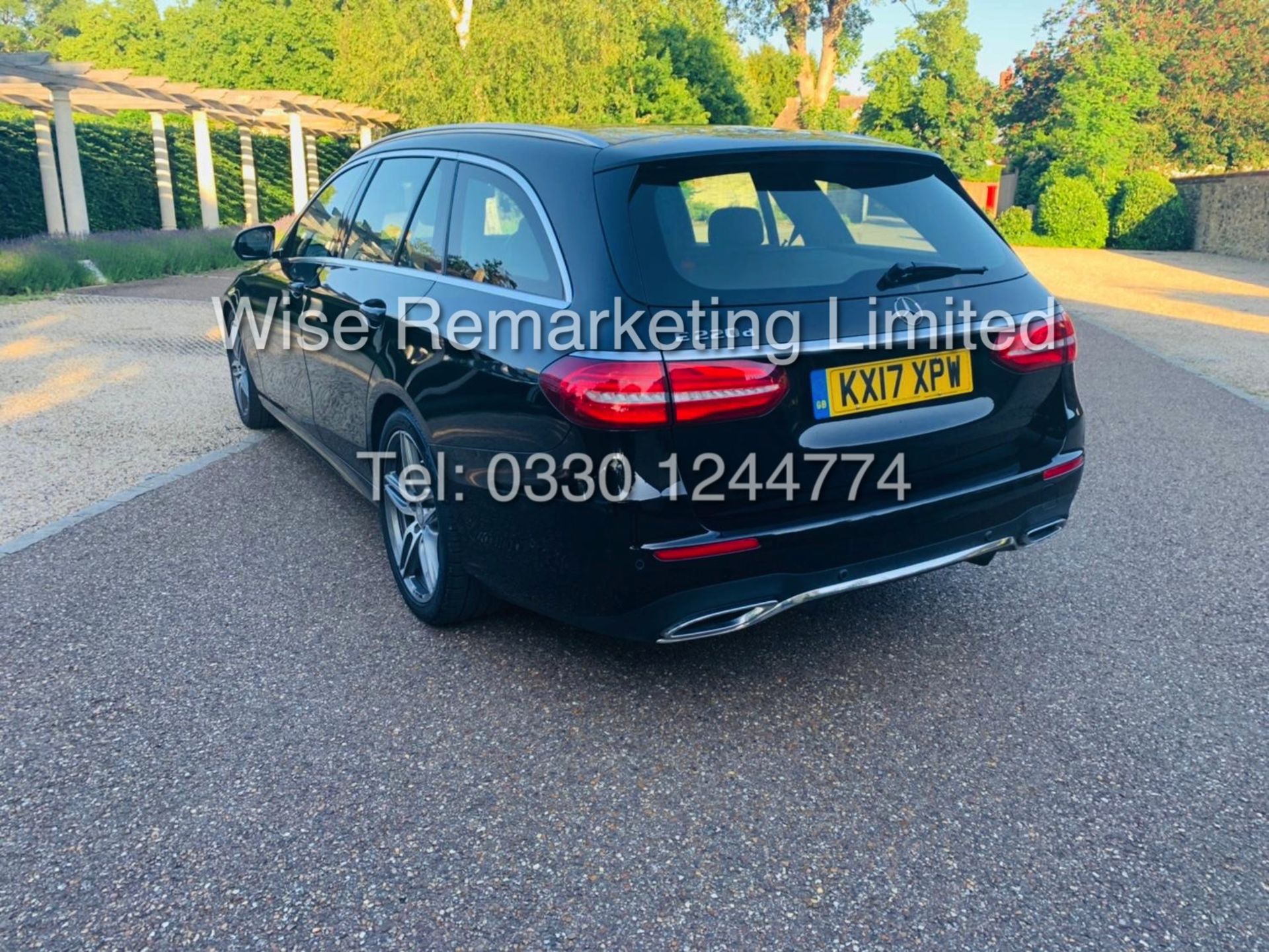 MERCEDES E CLASS ESTATE E220D AMG LINE 2017 / 9G -TRONIC / *LOW MILES* / 1 OWNER - Image 7 of 42