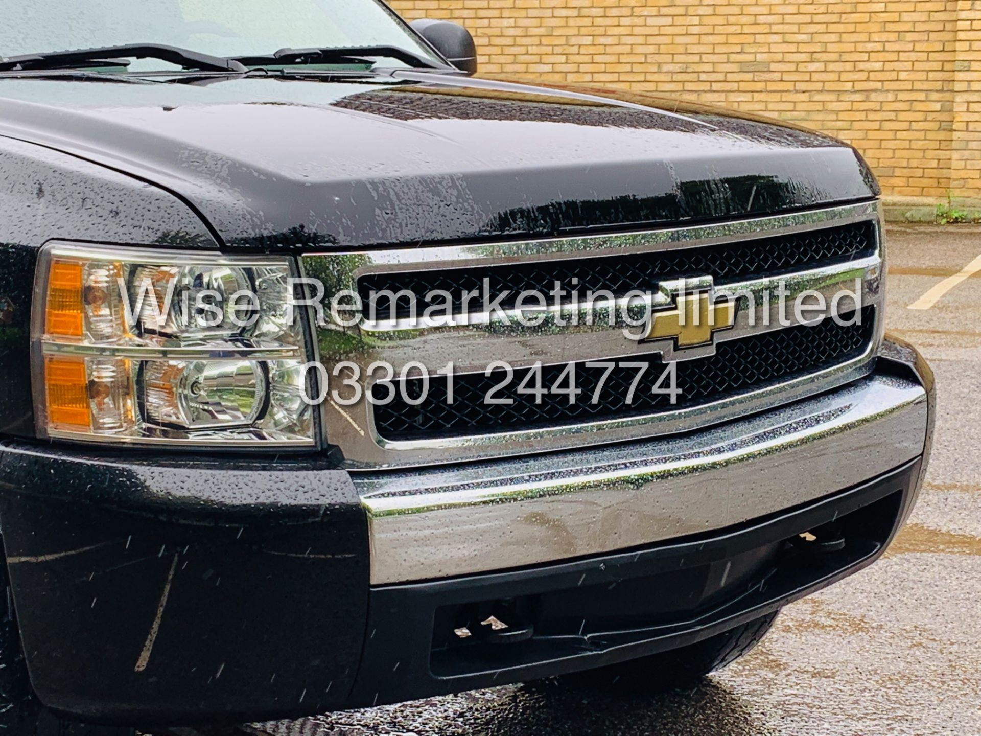 CHEVROLET SILVERADO 4.8L V8 LT1 KING-CAB 4X4**FRESH IMPORT**IN METALLIC BLACK***RARE** - Image 7 of 27