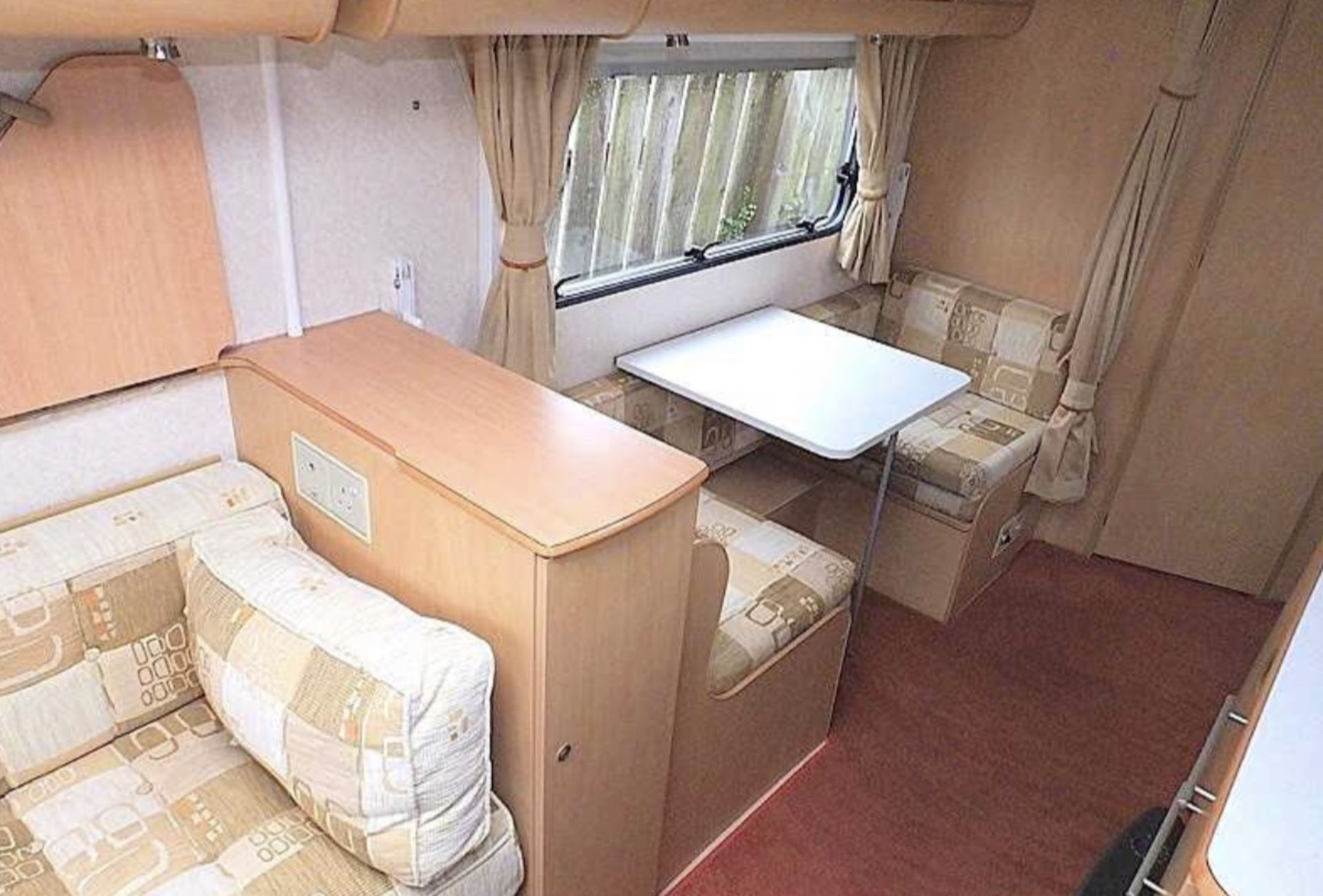 *RESERVE MET* BAILEY PAGEANT CHAMPAGNE SERIES 6 MODEL**2007**4 BERTH**TOURING CARAVAN*** - Image 10 of 20