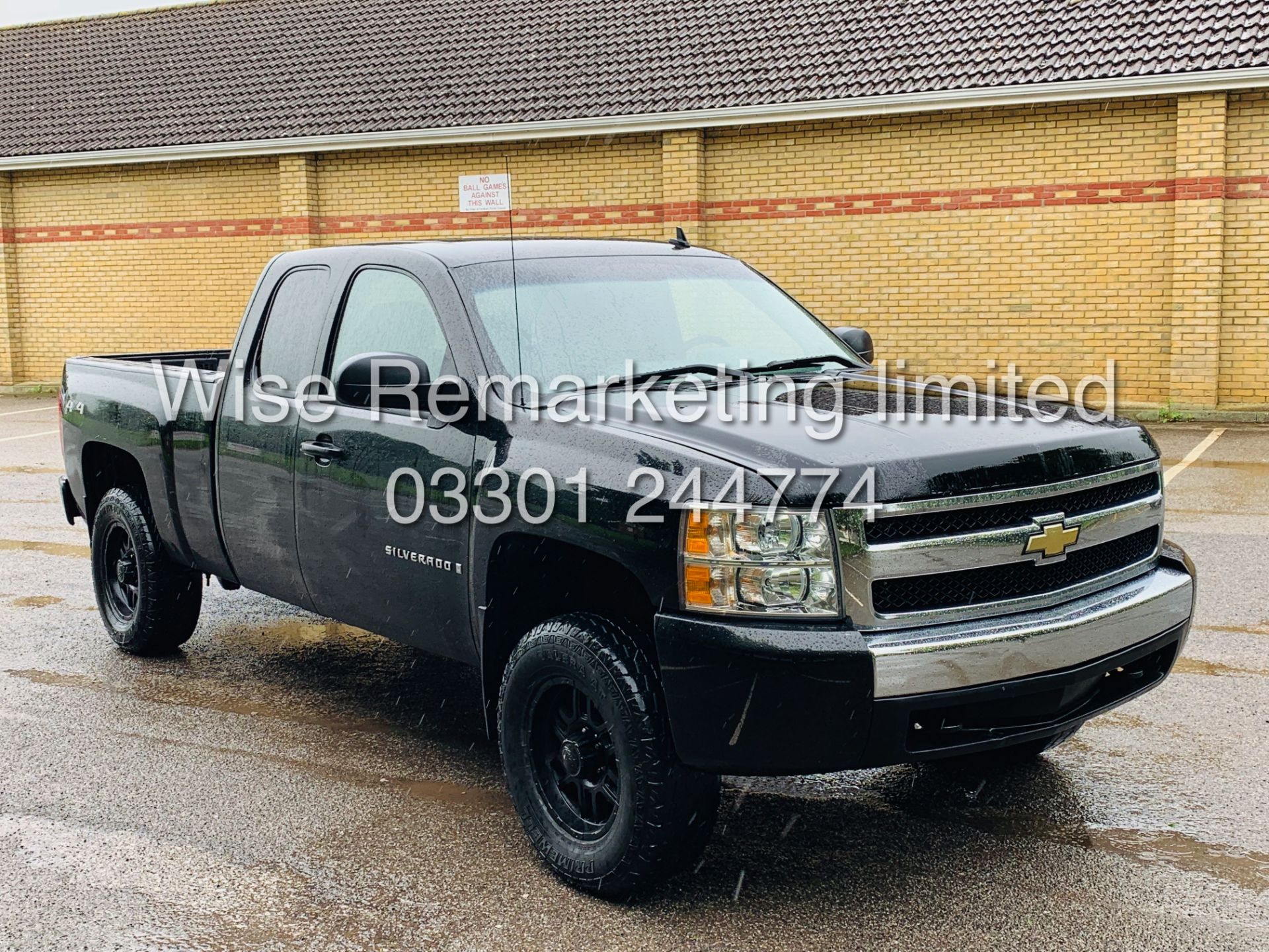 CHEVROLET SILVERADO 4.8L V8 LT1 KING-CAB 4X4**FRESH IMPORT**IN METALLIC BLACK***RARE** - Image 5 of 27