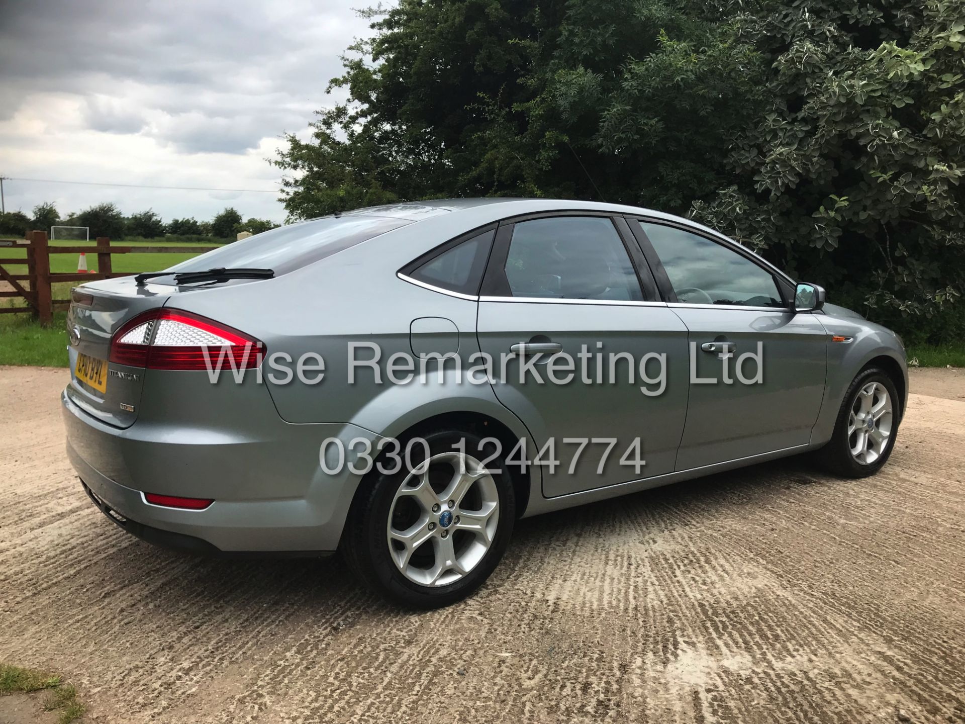 LATE ENTRY - FORD MONDEO 2.0TDCI "TITANIUM" SAT NAV (10 REG) TOP SPEC - Image 5 of 18